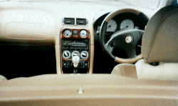 mk2_centreconsole.GIF (25063 bytes)
